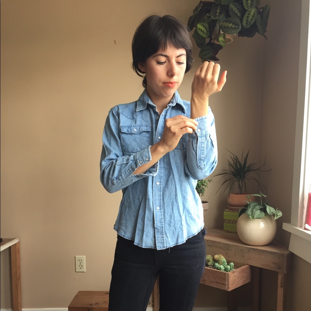 Vintage Wrangler’s denim pearl snap